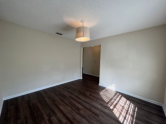 4th image of 86748 Worthington Dr