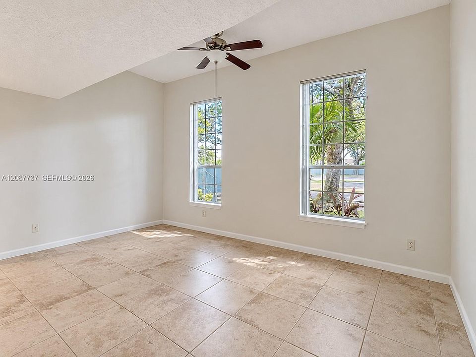 1st image of 1275 Crystal Way APT E