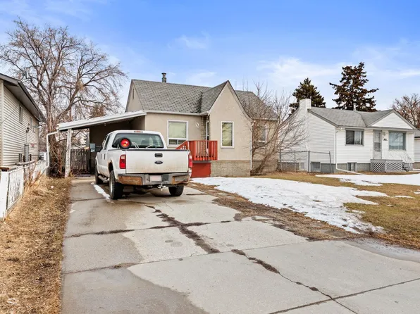 10621 153rd St NW, Edmonton, AB T5P 2C4