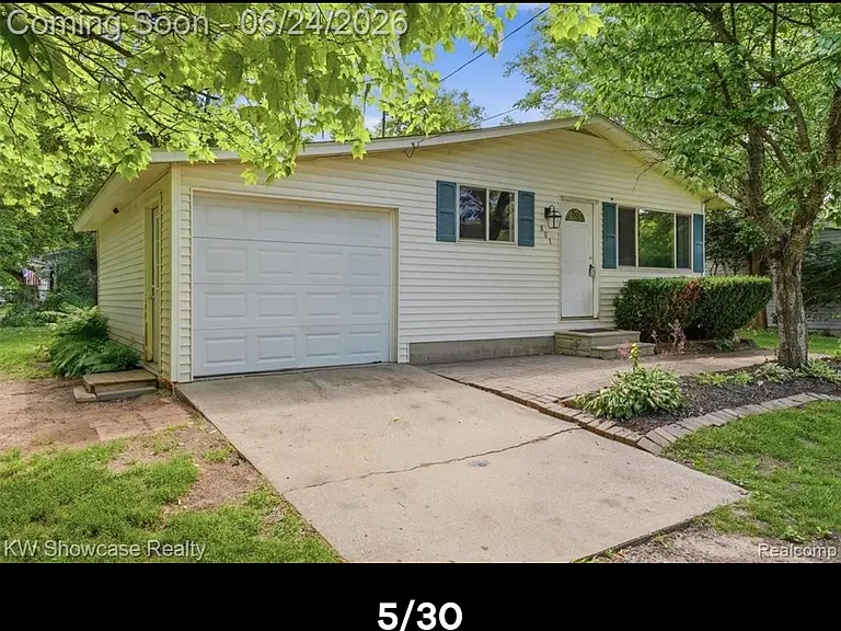 801 Farnsworth Rd — Photo 26