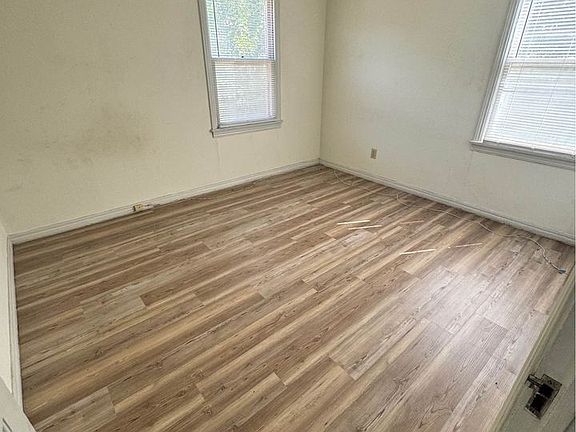 3rd image of 2509 W Oklahoma Ave #1