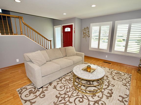 4th image of 209 Omira Dr