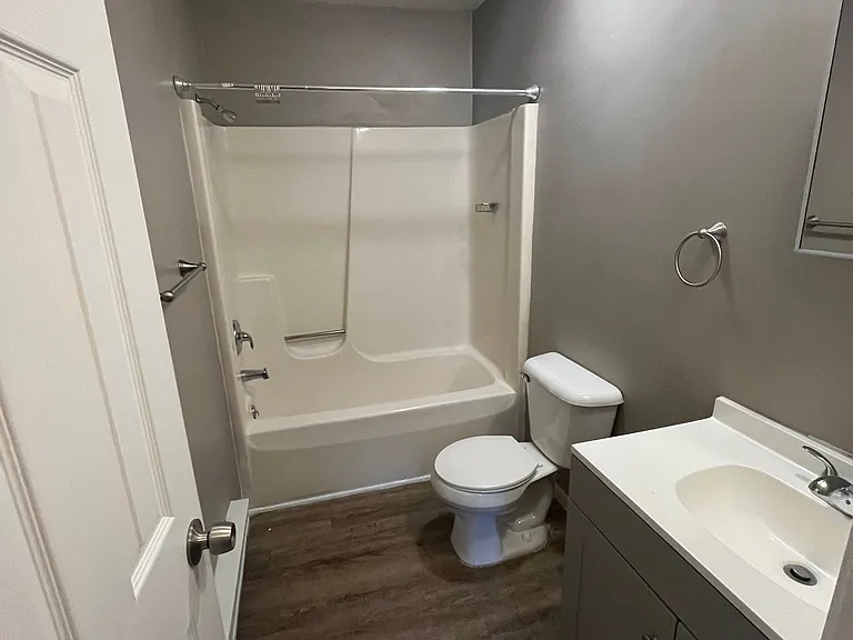 Main Bathroom