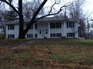 3547 S Carriage Ave, Springfield, MO 65809