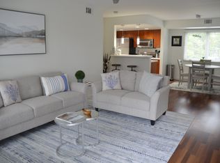 317 Pine Ave UNIT 207, Carlsbad, CA 92008