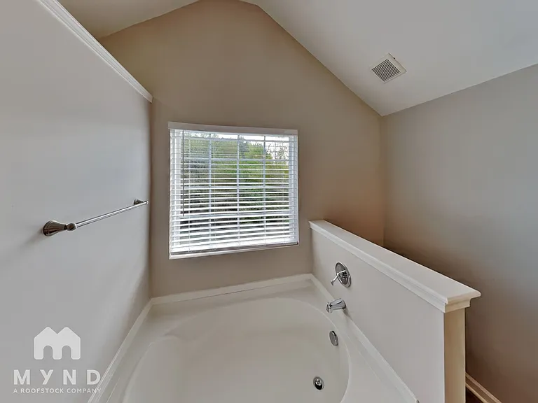 1101 Southridge Dr — Photo 16