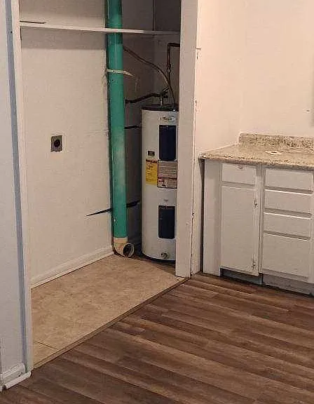407 Turpin Dr #7 — Photo 2