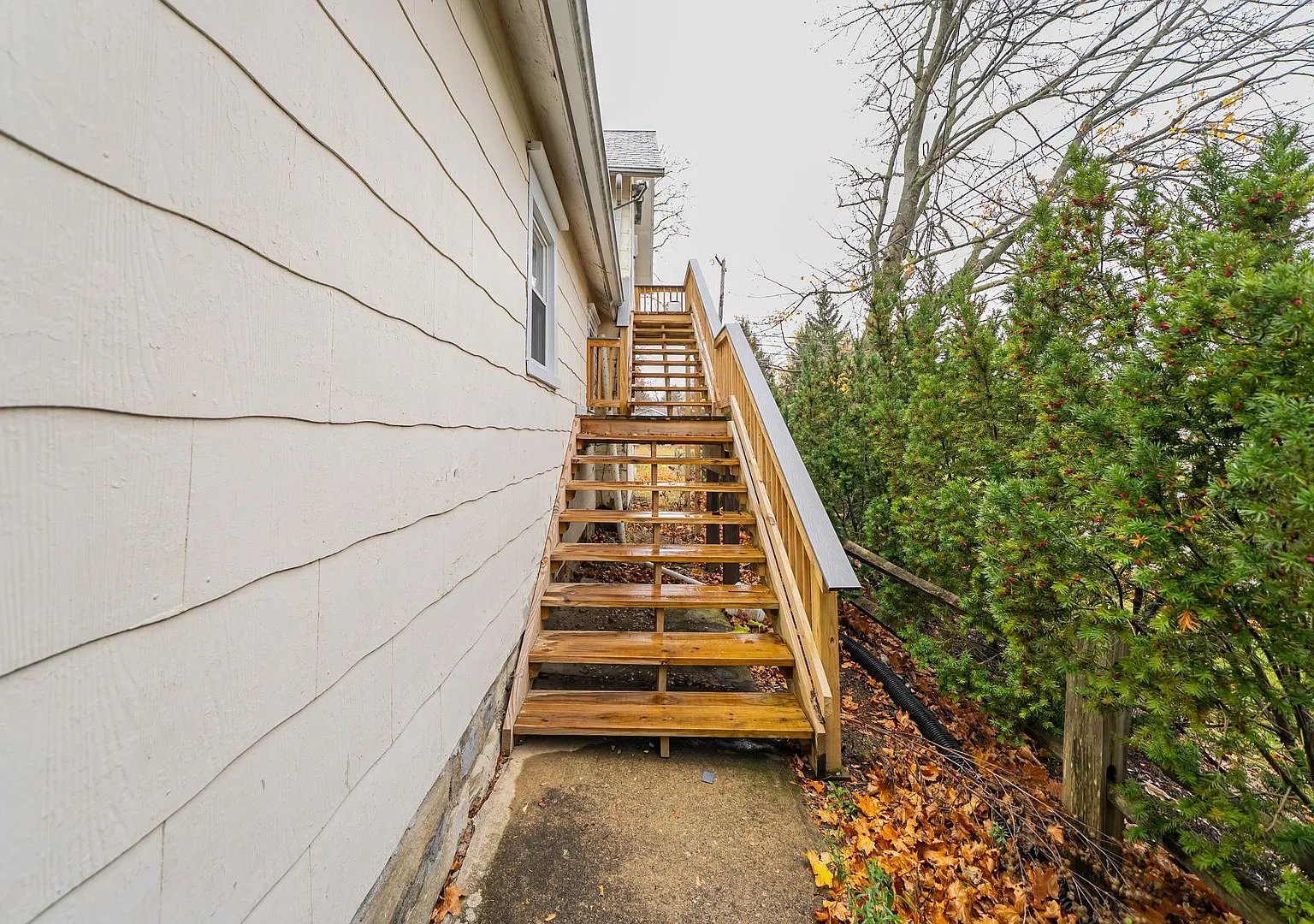 870 S. Main Street — Photo 4