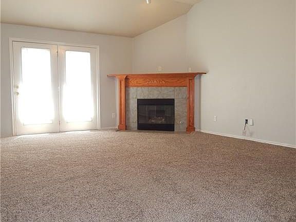 3rd image of 2801 Northglenn Ln