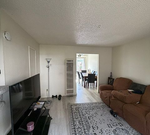 4th image of 722 Orchard St APT 2