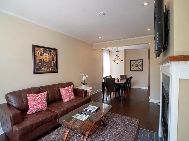 3238 N Hoyne Ave #2 — Photo 11