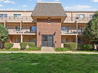 2404 Algonquin Rd APT 11, Rolling Meadows, IL 60008
