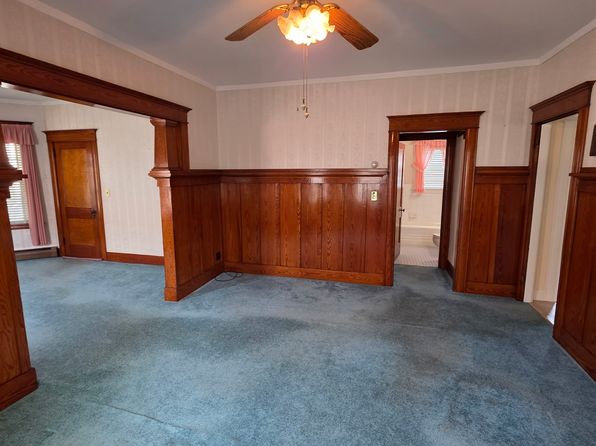 110 Whittenton St APT 1, Taunton, MA 02780