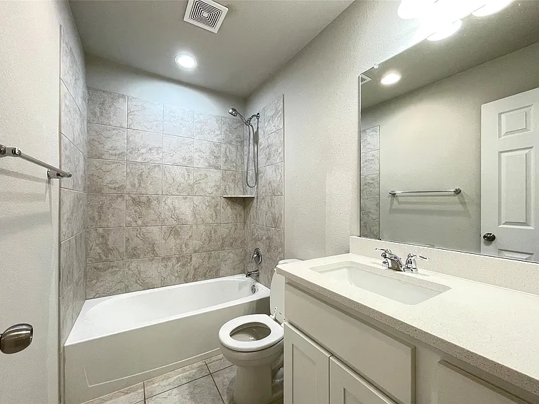 1602 Jacey Way — Photo 29