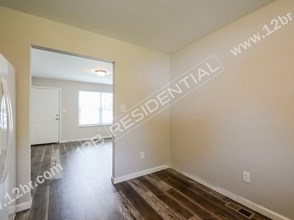 4th image of 7403 Blanding Dr