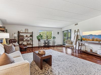 3300 Louisiana Ave S APT 422, Saint Louis Park, MN, 55426