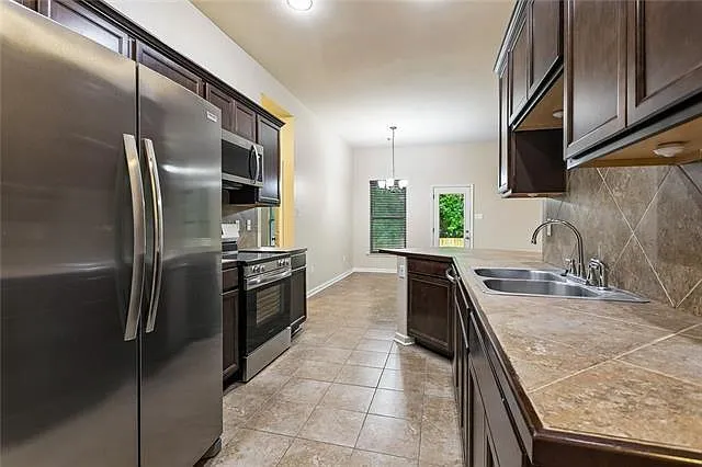 74307 Zeta Ave — Photo 3