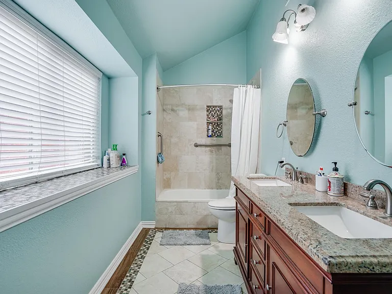 369 Phillips Dr — Photo 12