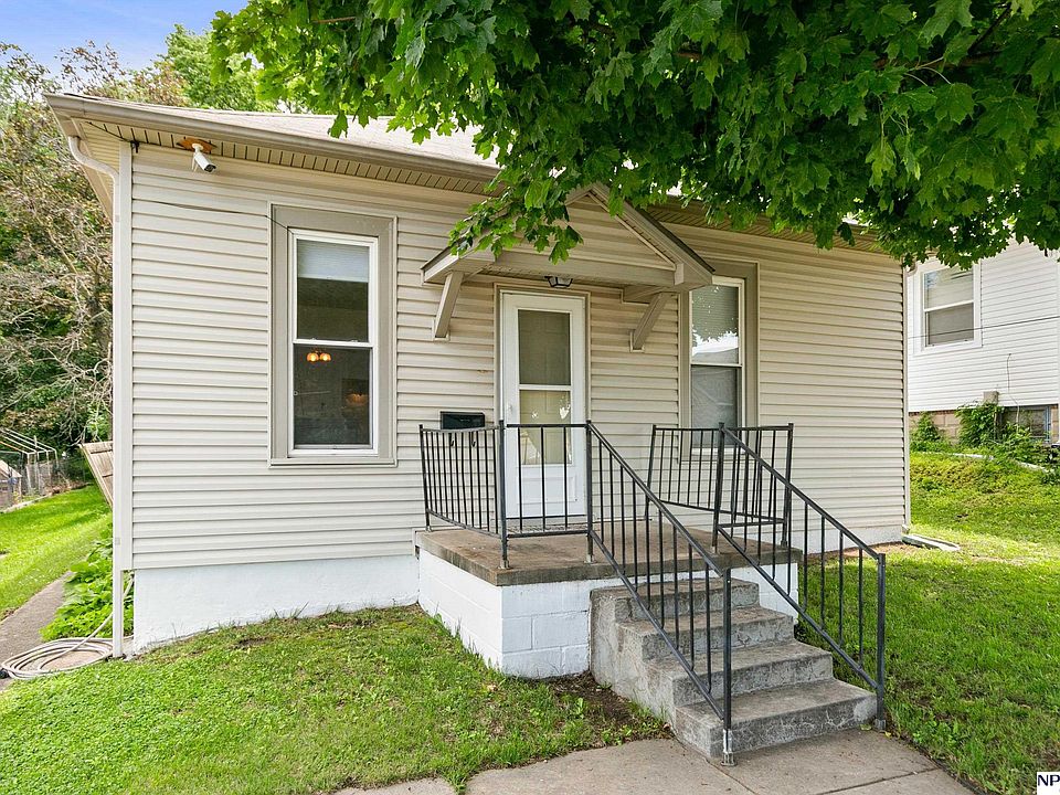 1st image of 511 Voorhis St