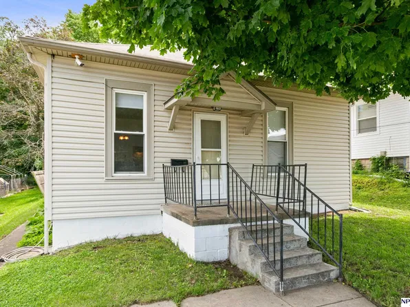 511 Voorhis St, Council Bluffs, IA 51503