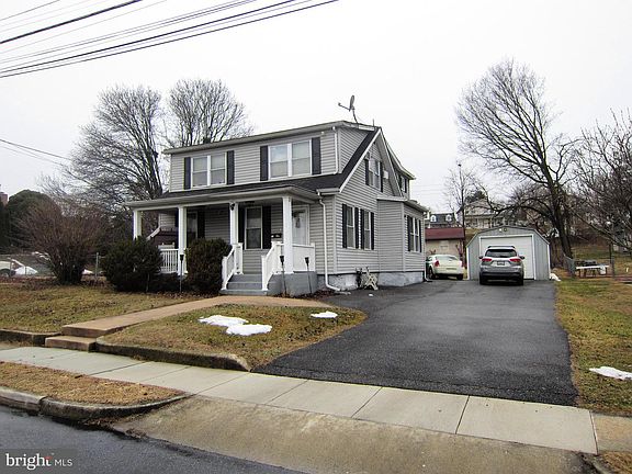 2nd image of 201 Avon Rd