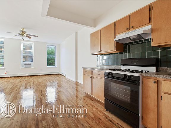 3rd image of 83 W 119th St APT 2