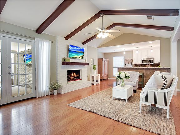 5th image of 6104 Janey Dr