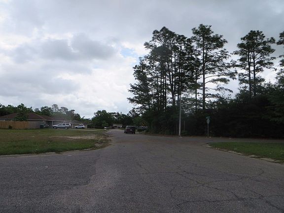 4th image of 203 Lavelle Dr