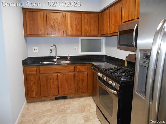 3rd image of 2030 Wickham St #26