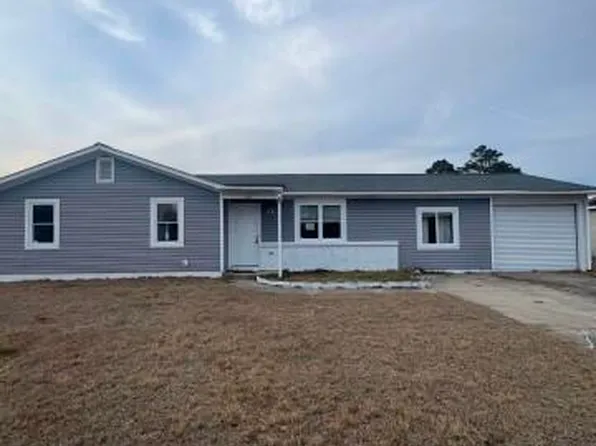 203 W Volant Street, Hubert, NC 28539