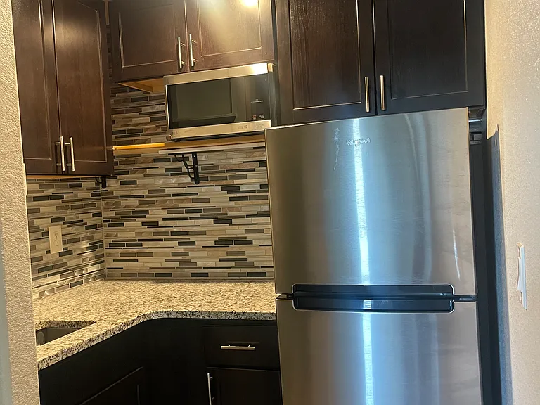 1637 Valley Oak Ct — Photo 40