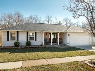 304 Golden Valley Dr, Saint Louis, MO 63129
