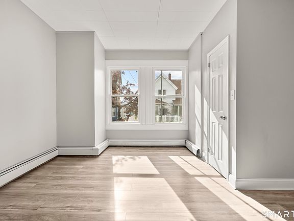 3rd image of 30 North Walnut Street