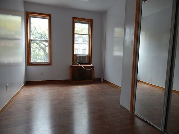 2nd image of 169 Irving Ave APT 2R