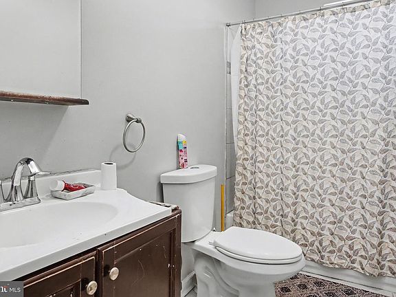 4th image of 5432 Osage Ave