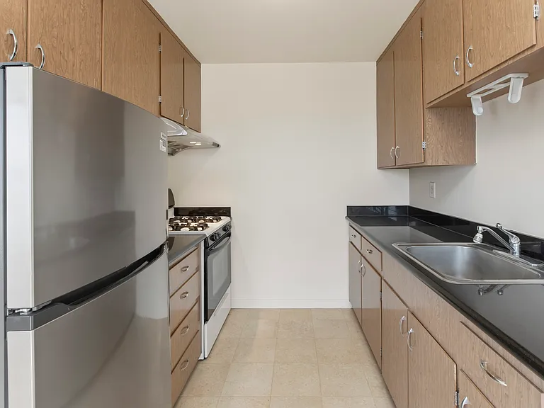 4444 Balboa St #207 — Photo 8