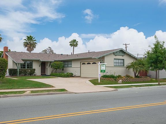 2nd image of 4465 Mount Herbert Ave