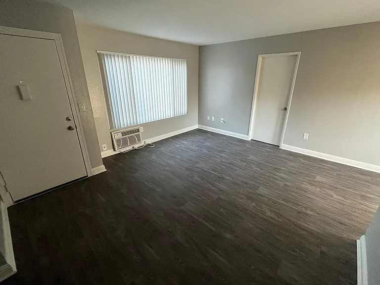 Maya Linda Apartments — Photo 42
