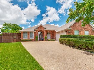 411 Greenway Ct, Coppell, TX 75019