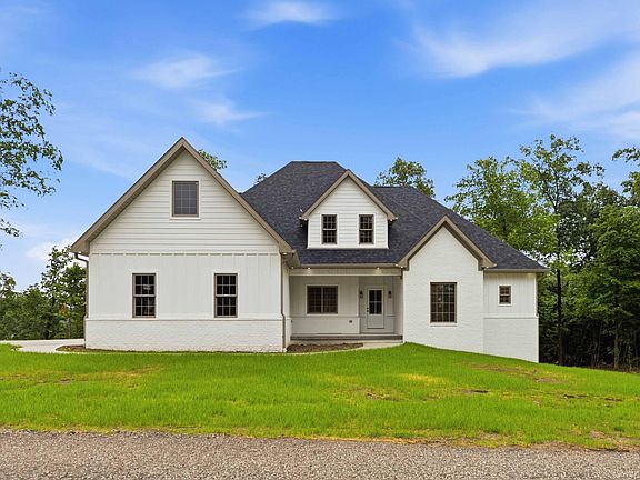 3rd image of 148 Knights Ln