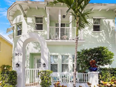 909 N Victoria Park Rd, Fort Lauderdale, FL, 33304