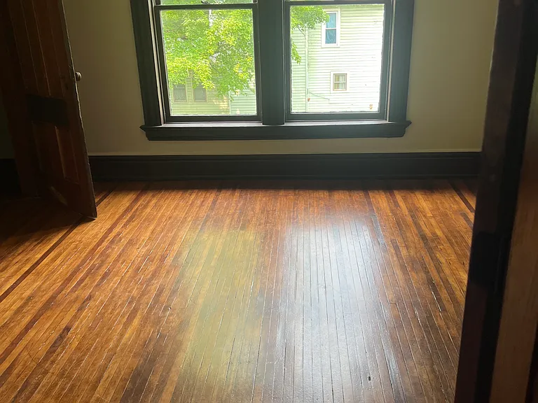 118 E Chemung Pl #B — Photo 7