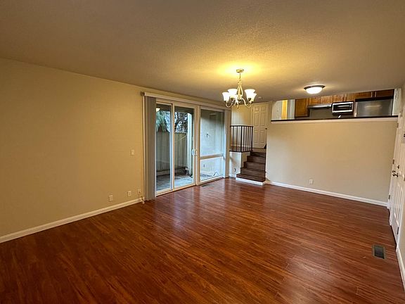 3rd image of 2006 Klamath Ave APT 4
