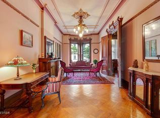 206 Saint Johns Pl, Brooklyn, NY 11217
