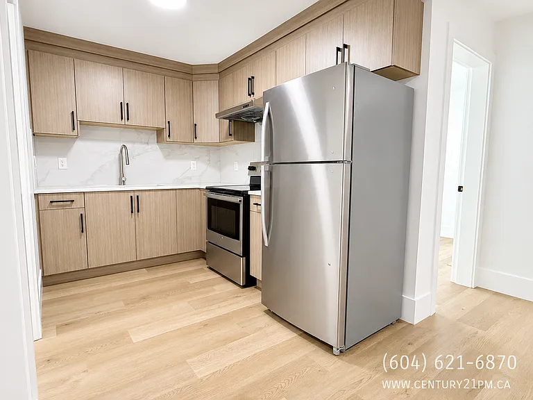 8227 14th Ave #1 — Photo 3