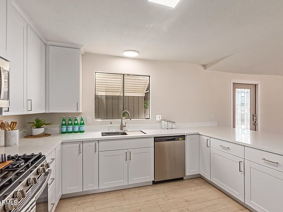 2nd image of 8939 E CLOVIS Avenue