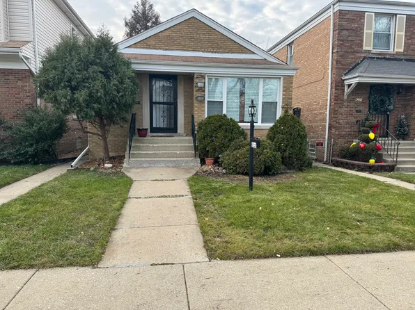 8232 S Fairfield Ave, Chicago, IL 60652