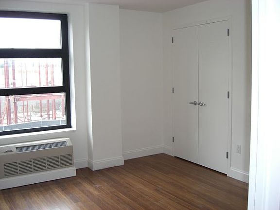 5th image of 832 Dekalb Ave APT 4I