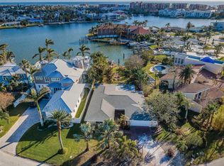 371 Bath Club Blvd N, North Redington Beach, FL 33708