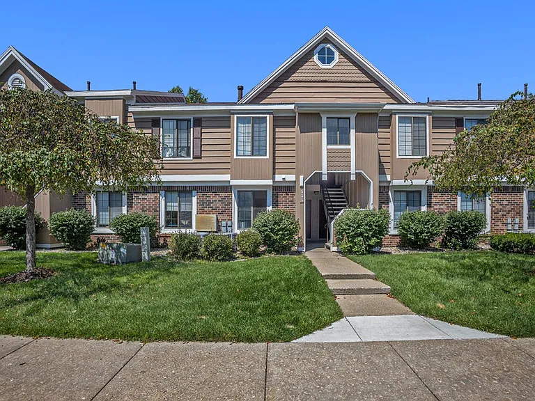 Hampton Lakes Apartments — Photo 46